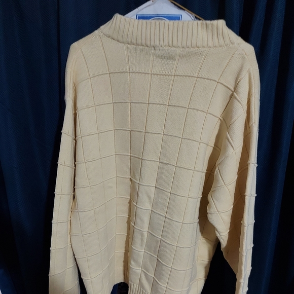 Sweater - Picture 2 of 2